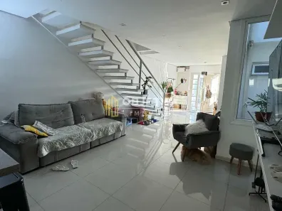 Casa com 3 Quartos à venda, 220m² no Hípica, Porto Alegre
