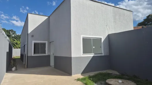 Casa com 3 Quartos à venda, 60m² no Parque Nova Friburgo A, Cidade Ocidental