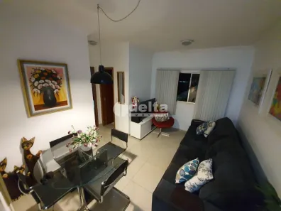 Apartamento com 2 Quartos à venda, 47m² no Chácaras Tubalina e Quartel, Uberlândia