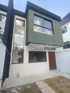 Casa com 3 Quartos à venda, 250m² no Alvorada, Contagem