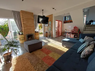 Sobrado com 3 Quartos à venda, 280m² no Nogueira, Guararema