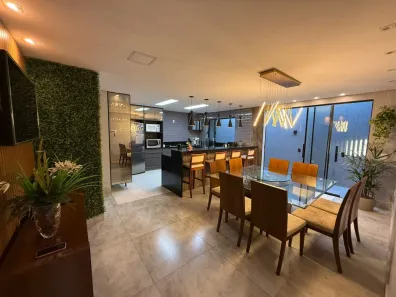 Casa com 4 Quartos à venda, 270m² no Taguatinga Norte, Brasília