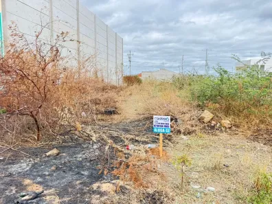 Lote/Terreno para alugar, 600m² no Loteamento Recife, Petrolina