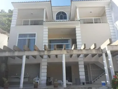Casa com 4 Quartos à venda, 270m² no São Francisco, Niterói