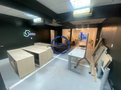 Prédio Comercial à venda, 380m² no Estuário, Santos