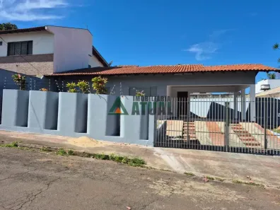 Casa com 3 Quartos à venda, 141m² no San Remo, Londrina