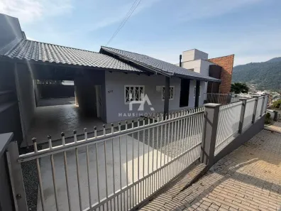Casa com 3 Quartos para alugar, 120m² no Jaraguá Esquerdo, Jaraguá do Sul