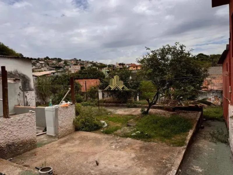 Casa com 2 quartos — Glória, Belo Horizonte