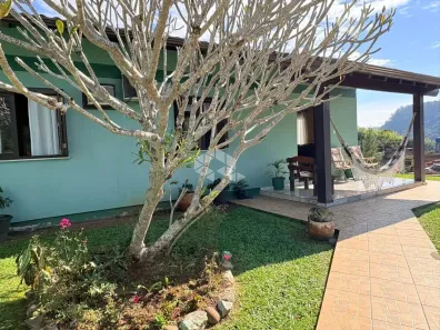 Casa com 3 Quartos à venda, 137m² no Centro, Lindolfo Collor