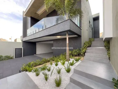 Casa com 4 Quartos à venda, 332m² no Região do Lago, Cascavel