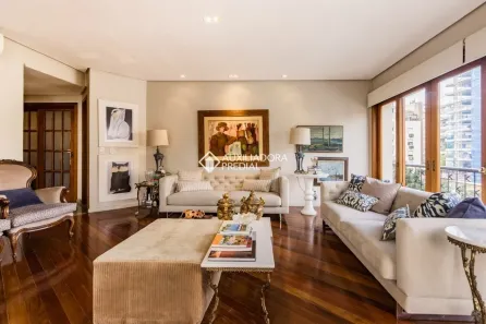 Apartamento com 3 Quartos para alugar, 172m² no Mont Serrat, Porto Alegre