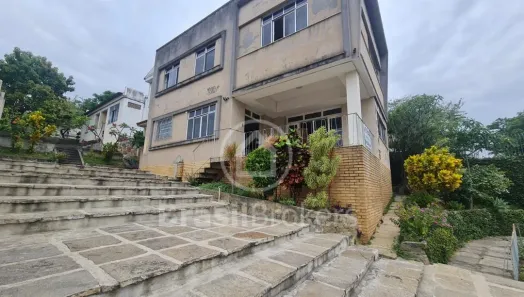 Casa com 5 Quartos à venda, 314m² no Bancários, Rio de Janeiro