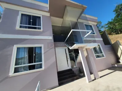 Casa com 3 Quartos à venda, 233m² no Maria Paula, Niterói