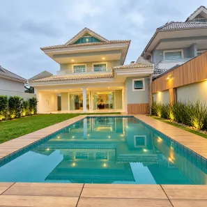 Casa de Condomínio com 5 Quartos para alugar, 250m² no Recreio dos Bandeirantes, Rio de Janeiro