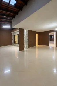 Casa com 3 Quartos para alugar, 138m² no Jardim Mesquita, Jacareí