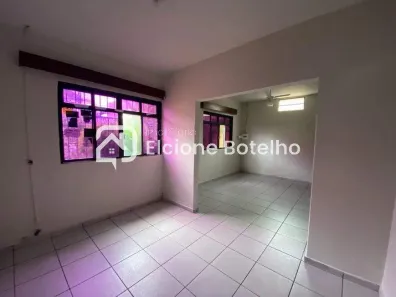 Prédio Comercial com 5 Quartos para alugar, 80m² no Nossa Senhora Aparecida, Uberlândia