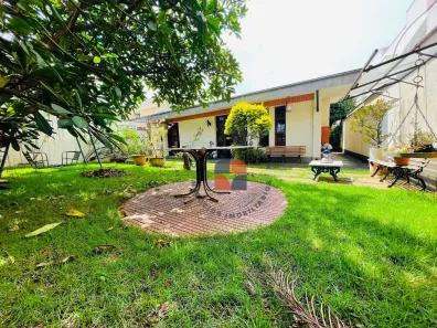 Casa com 3 Quartos à venda, 243m² no Alto da Lapa, São Paulo