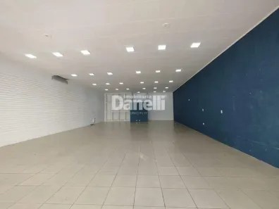 Ponto Comercial para alugar, 200m² no Centro, Taubaté