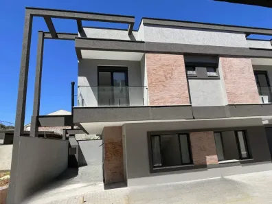 Sobrado com 3 Quartos à venda, 100m² no Boqueirão, Curitiba