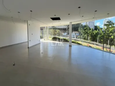 Ponto Comercial à venda, 235m² no Santa Lúcia, Belo Horizonte