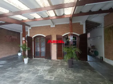 Sobrado com 3 Quartos à venda, 240m² no Jardim Oriente, São José dos Campos