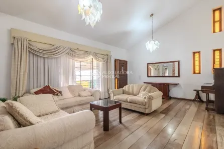 Sobrado com 5 Quartos à venda, 450m² no Boa Vista, Porto Alegre