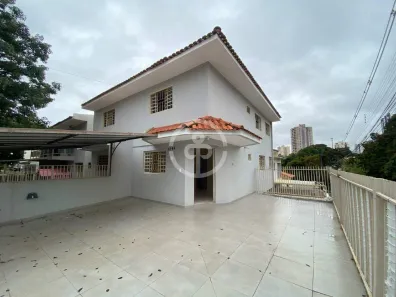 Sobrado com 2 Quartos para alugar, 85m² no Centro, Cascavel
