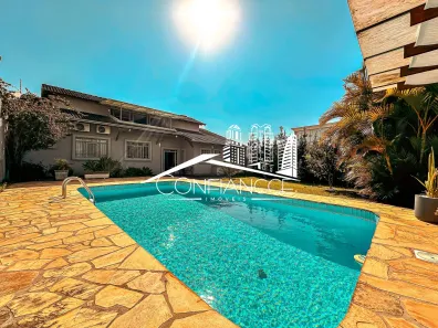 Casa com 4 Quartos à venda, 260m² no Santa Felicidade, Curitiba