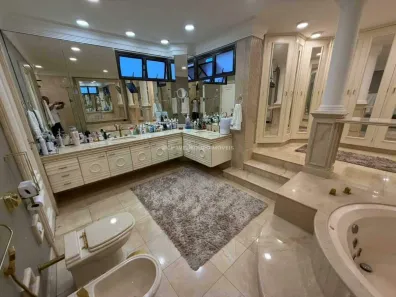 Apartamento com 4 Quartos à venda, 331m² no Mercês, Uberaba