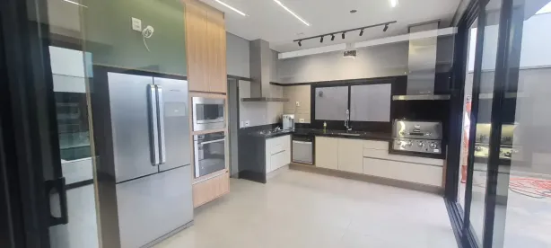 Casa de Condomínio com 3 Quartos à venda, 196m² no Vila Aviação, Bauru