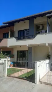 Sobrado com 2 Quartos para alugar, 85m² no Perequê, Porto Belo