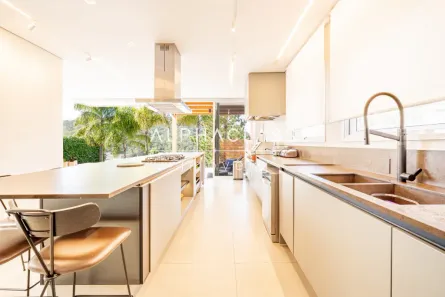 Casa de Condomínio com 4 Quartos à venda, 445m² no Tamboré, Barueri
