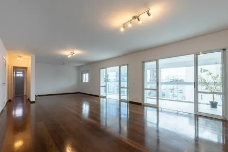 Apartamento com 3 Quartos para alugar, 201m² no Itaim Bibi, São Paulo