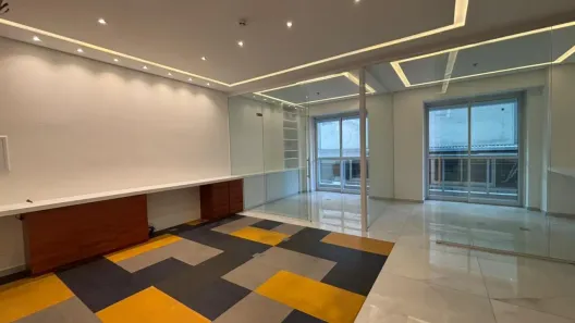 Sala Comercial com 4 Quartos para alugar, 135m² no Vila Nova Conceição, São Paulo