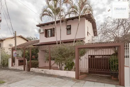 Casa com 4 Quartos à venda, 290m² no Passo da Areia, Porto Alegre