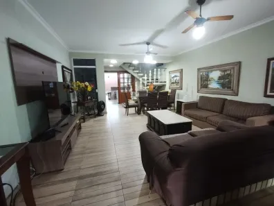 Casa com 3 Quartos à venda, 129m² no Vila Valqueire, Rio de Janeiro