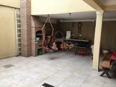 Sobrado com 4 Quartos à venda, 250m² no Jardim Picolo, São Paulo