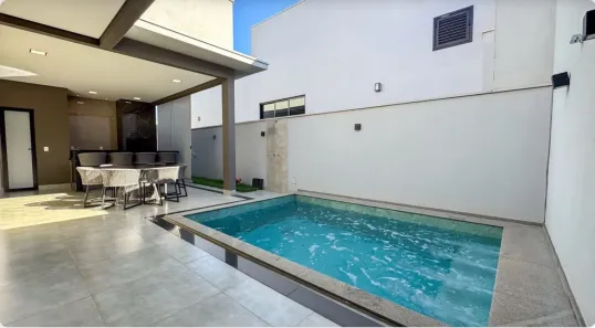 Casa com 3 Quartos à venda, 205m² no Jardim Botânico, Uberlândia