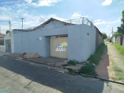 Casa com 4 Quartos para alugar, 145m² no Nossa Senhora das Graças, Teresina