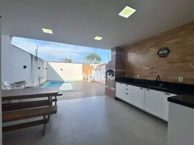 Casa com 3 Quartos à venda, 180m² no Morada de Laranjeiras, Serra