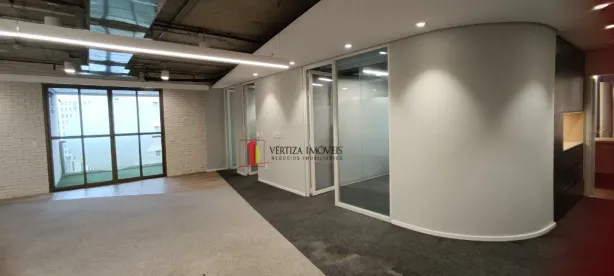 Sala Comercial para alugar, 101m² no Vila Olímpia, São Paulo