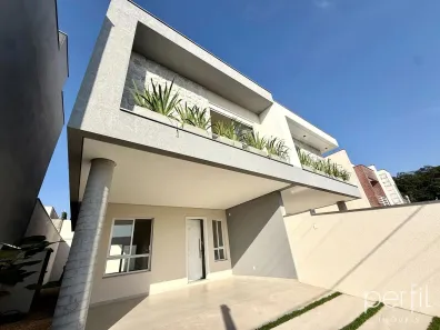 Casa com 3 Quartos à venda, 153m² no Vila Nova, Joinville