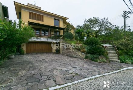 Casa de Condomínio com 3 Quartos à venda, 389m² no Vila Nova, Porto Alegre