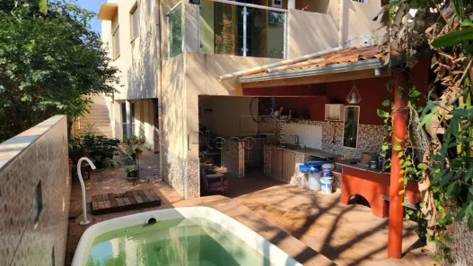 Casa de Condomínio com 2 Quartos à venda, 200m² no Capuava, Valinhos