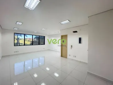 Sala Comercial para alugar, 42m² no Vila Santo Antônio, Americana