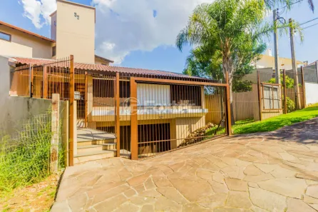 Casa com 4 Quartos à venda, 449m² no Três Figueiras, Porto Alegre