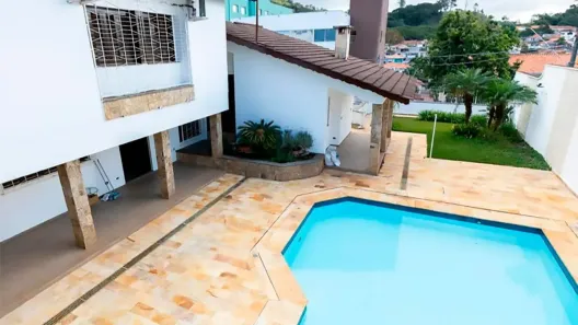 Sobrado com 5 Quartos para alugar, 564m² no Parque 9 de Julho, São Roque