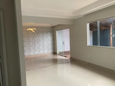 Casa com 3 Quartos à venda, 190m² no Parque Anhanguera, Goiânia