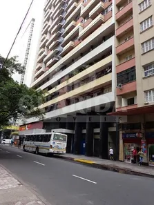 Sala Comercial para alugar, 823m² no Centro Histórico, Porto Alegre