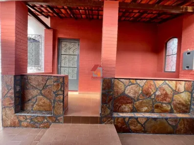 Casa com 3 Quartos para alugar, 200m² no Centro, Nova Lima
